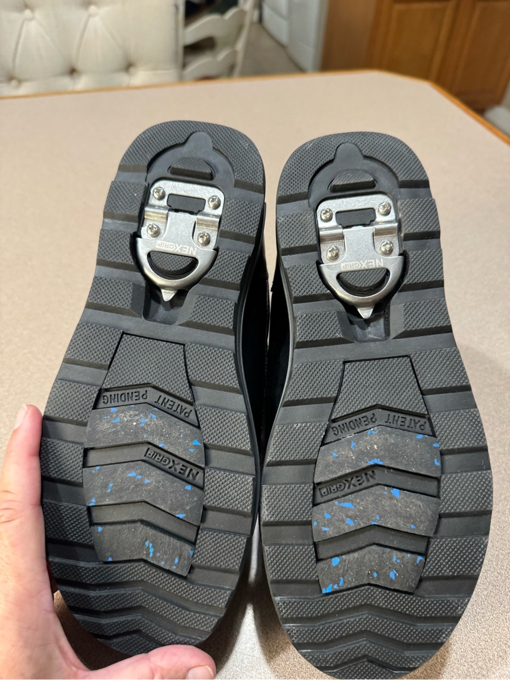 Women’s  Black Rain & Snow Grip Boots - Picture 7 of 12